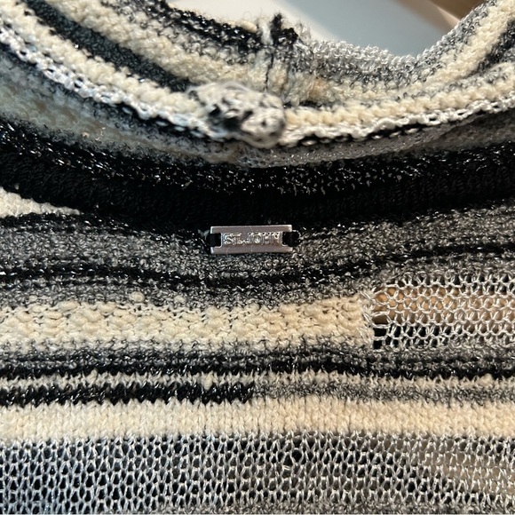St. John Wool Knit Shimmer Top - Picture 7 of 7